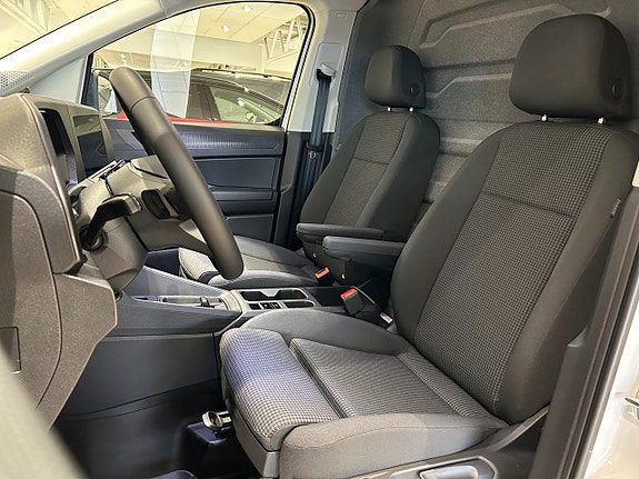 Volkswagen Caddy Maxi 13 of 21