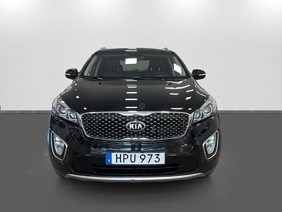 Kia Sorento 2 of 18