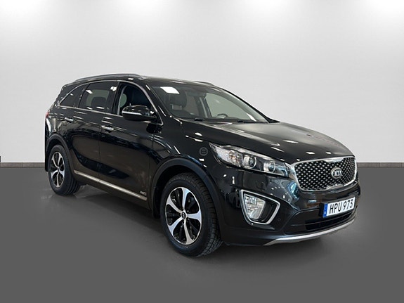 Kia Sorento 3 of 18