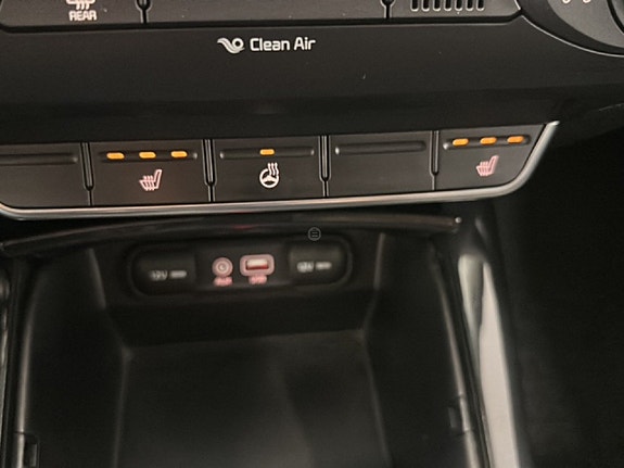 Kia Sorento 16 of 18