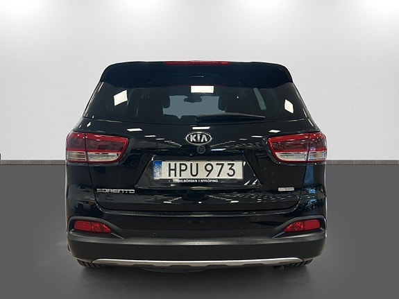 Kia Sorento 5 of 18