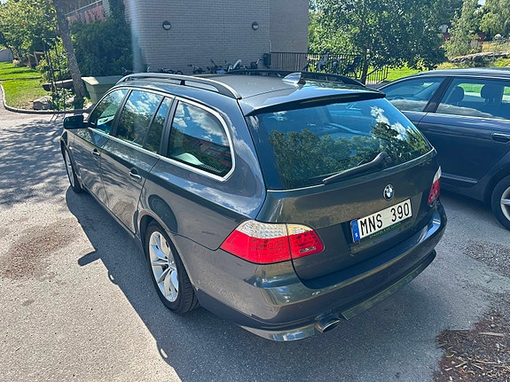 BMW 520d 4 of 6