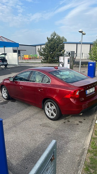 Volvo S60 4 of 11