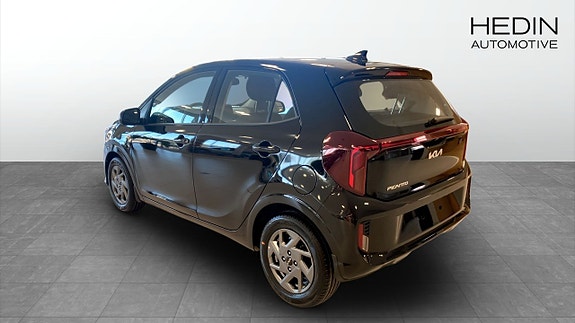 Kia Picanto 3 of 12
