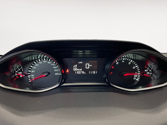 Peugeot 308 SW 11 of 19