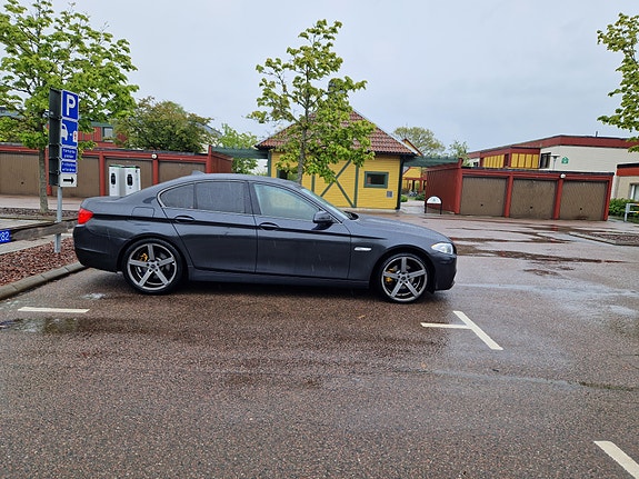 BMW 520d 4 of 6