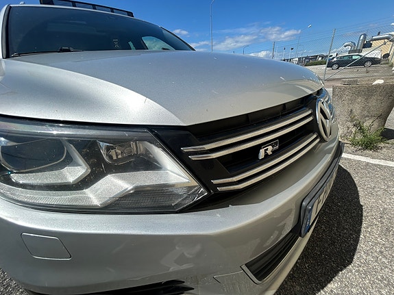 Volkswagen Tiguan 3 of 6
