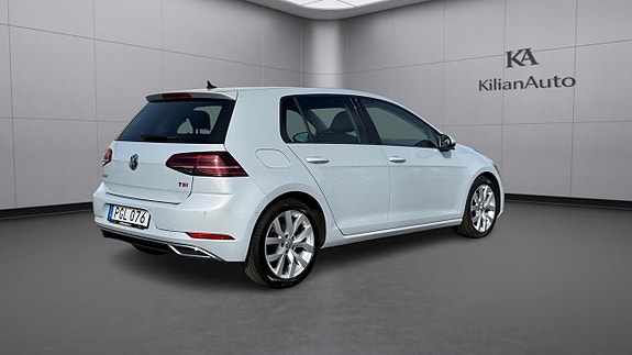 Volkswagen Golf VII 4 of 23