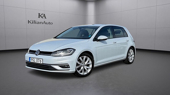 Volkswagen Golf VII 9 of 23