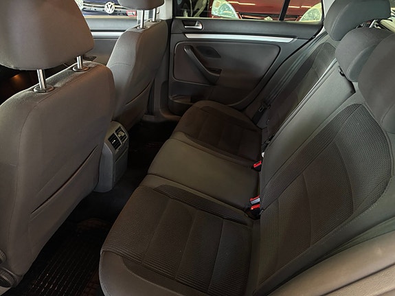 Volkswagen Golf V 11 of 12