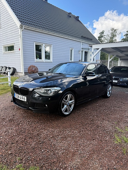 BMW 118d 2 of 10