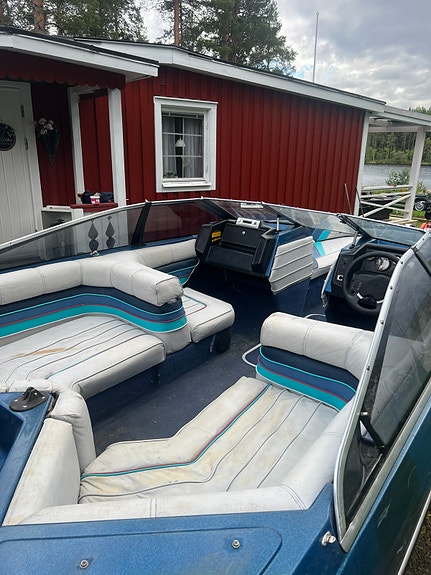 Bayliner 200hk, bromsad brenderup båtvagn 80km/h 5 of 14