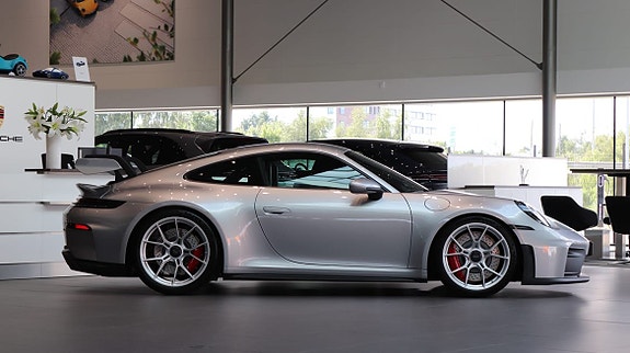 Porsche 911 GT3 3 of 10