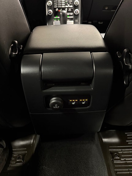 Volvo XC70 22 of 22