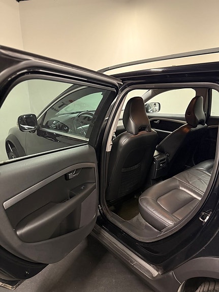 Volvo XC70 20 of 22