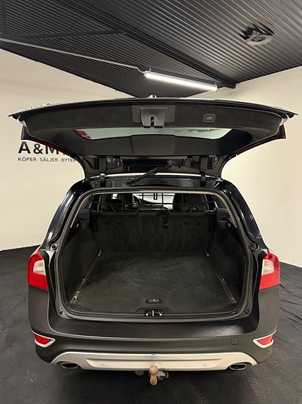 Volvo XC70 8 of 22