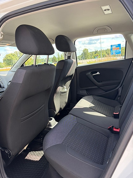 Volkswagen Polo 8 of 9