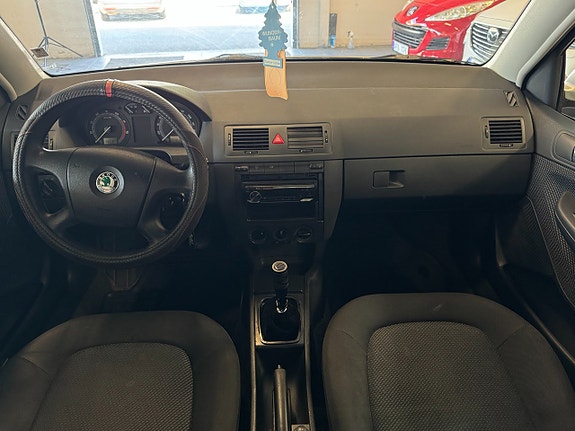 Skoda Fabia 9 of 12