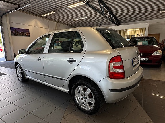 Skoda Fabia 6 of 12