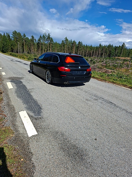 BMW 525d 2 of 6