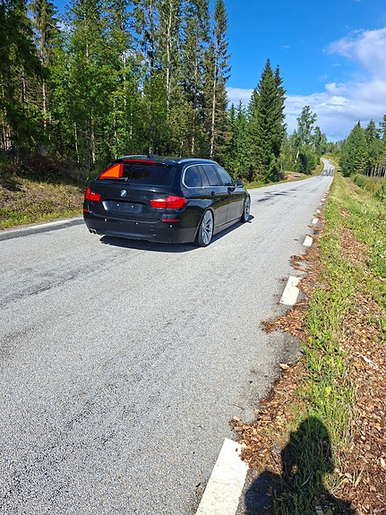 BMW 525d 3 of 6