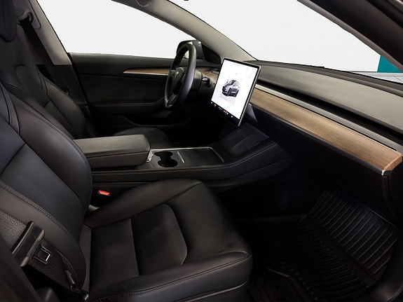 Tesla Model 3 22 of 25