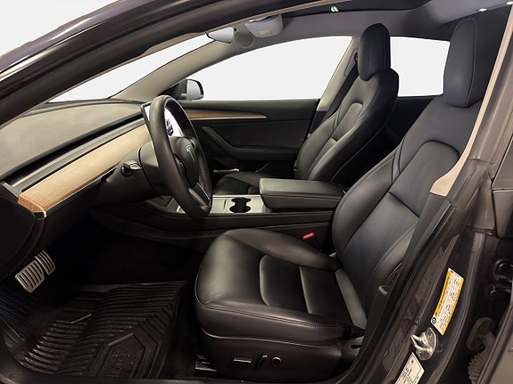 Tesla Model 3 11 of 25