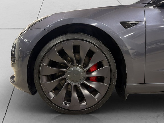 Tesla Model 3 24 of 25