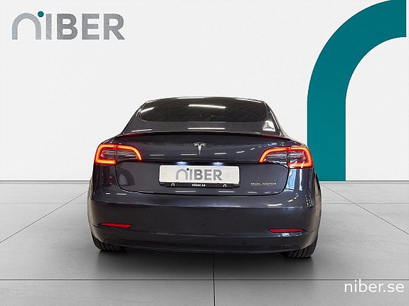 Tesla Model 3 7 of 25