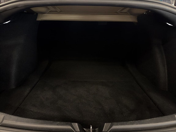 Tesla Model 3 21 of 25