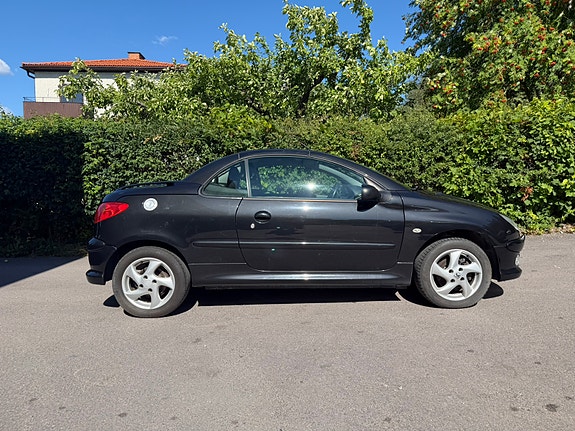 Peugeot 206 CC 2 of 13