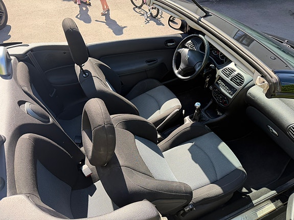 Peugeot 206 CC 9 of 13