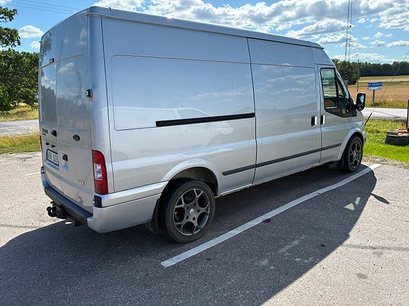 Ford Transit 2 of 9