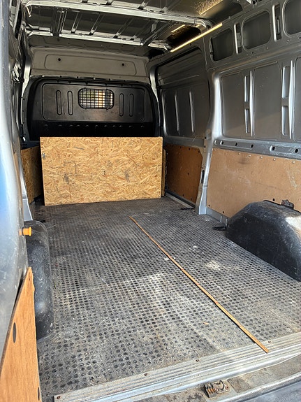 Ford Transit 8 of 9