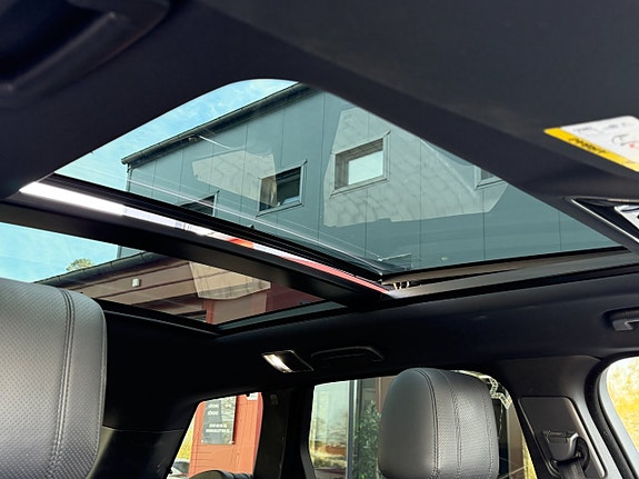 Land Rover Range Rover Sport 19 of 24
