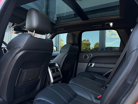Land Rover Range Rover Sport 22 of 24