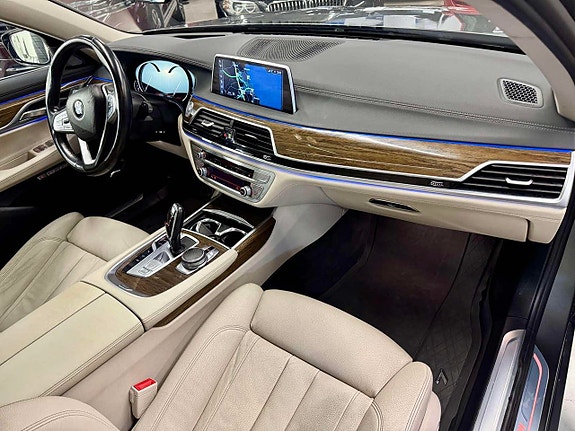 BMW 730 13 of 30