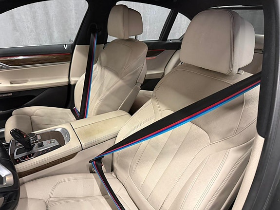 BMW 730 15 of 30