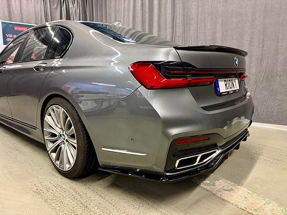 BMW 730 10 of 30