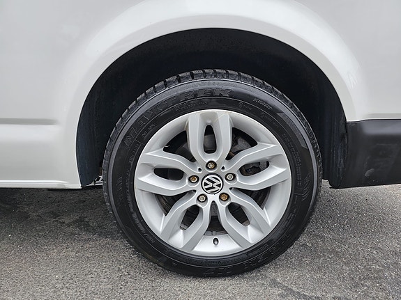 Volkswagen Caravelle 15 of 15