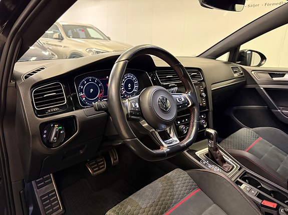 Volkswagen Golf I 13 of 30