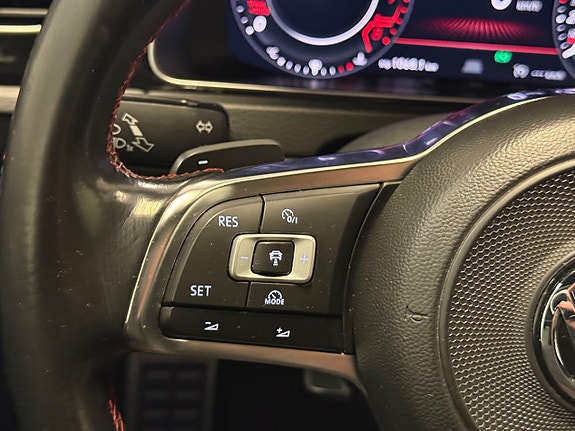Volkswagen Golf I 19 of 30