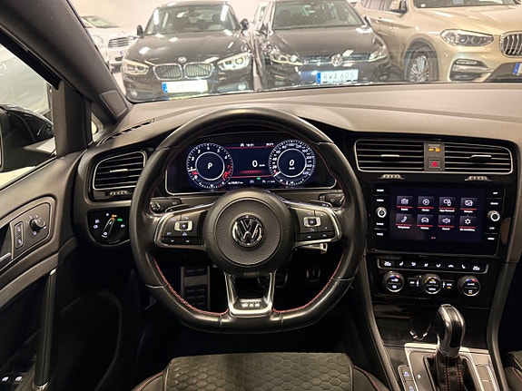 Volkswagen Golf I 18 of 30