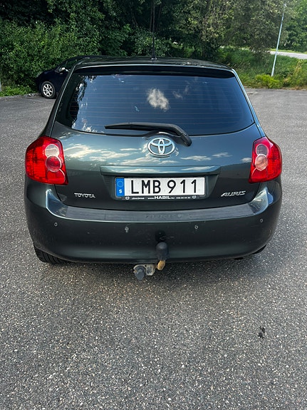 Toyota Auris 10 of 14