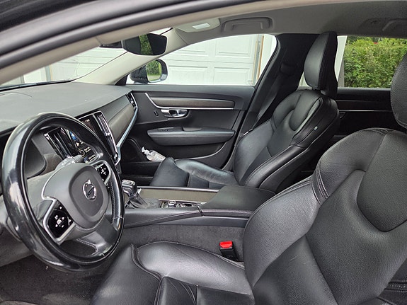 Volvo V90 Cross Country 4 of 4