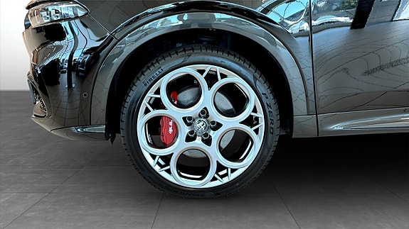 Alfa Romeo Tonale 9 of 12