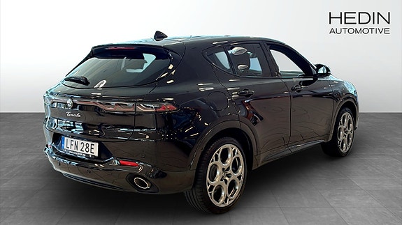 Alfa Romeo Tonale 2 of 12