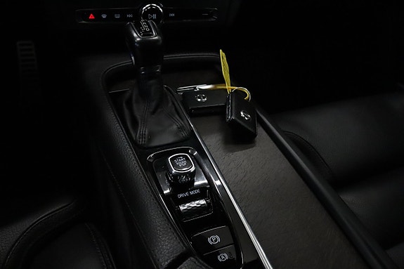 Volvo V90 Cross Country 28 of 30