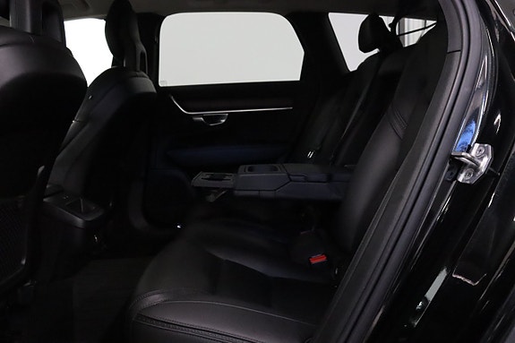 Volvo V90 Cross Country 30 of 30