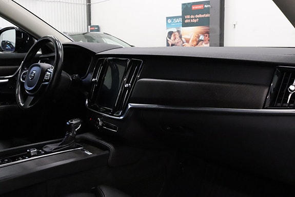 Volvo V90 Cross Country 14 of 30
